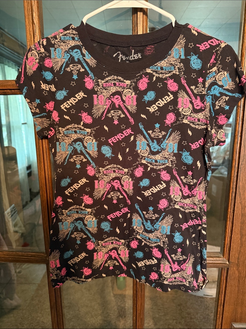 Fender Rock Tour 1981 Graphic T-Shirt Womens XL Black Pink Blue All Over Print